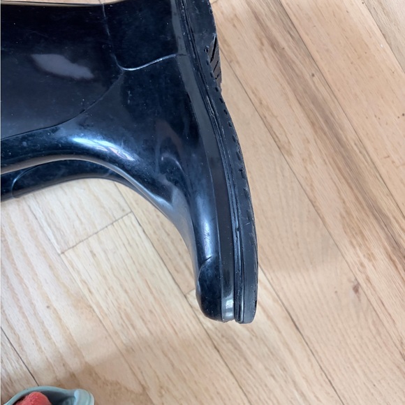 Burberry Black Plaid-Trim Rain Boots - Picture 5 of 8